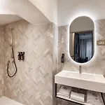 Hisa F5 Hotel Ljubljana